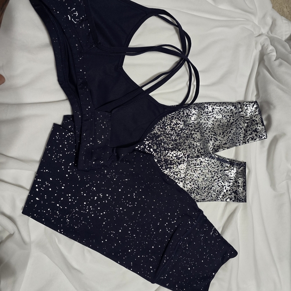 Beyond Yoga Set - Picture 4 of 4